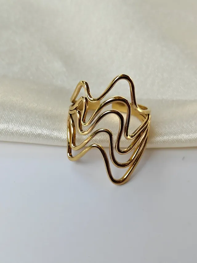 Gold Abstract Wave Ring